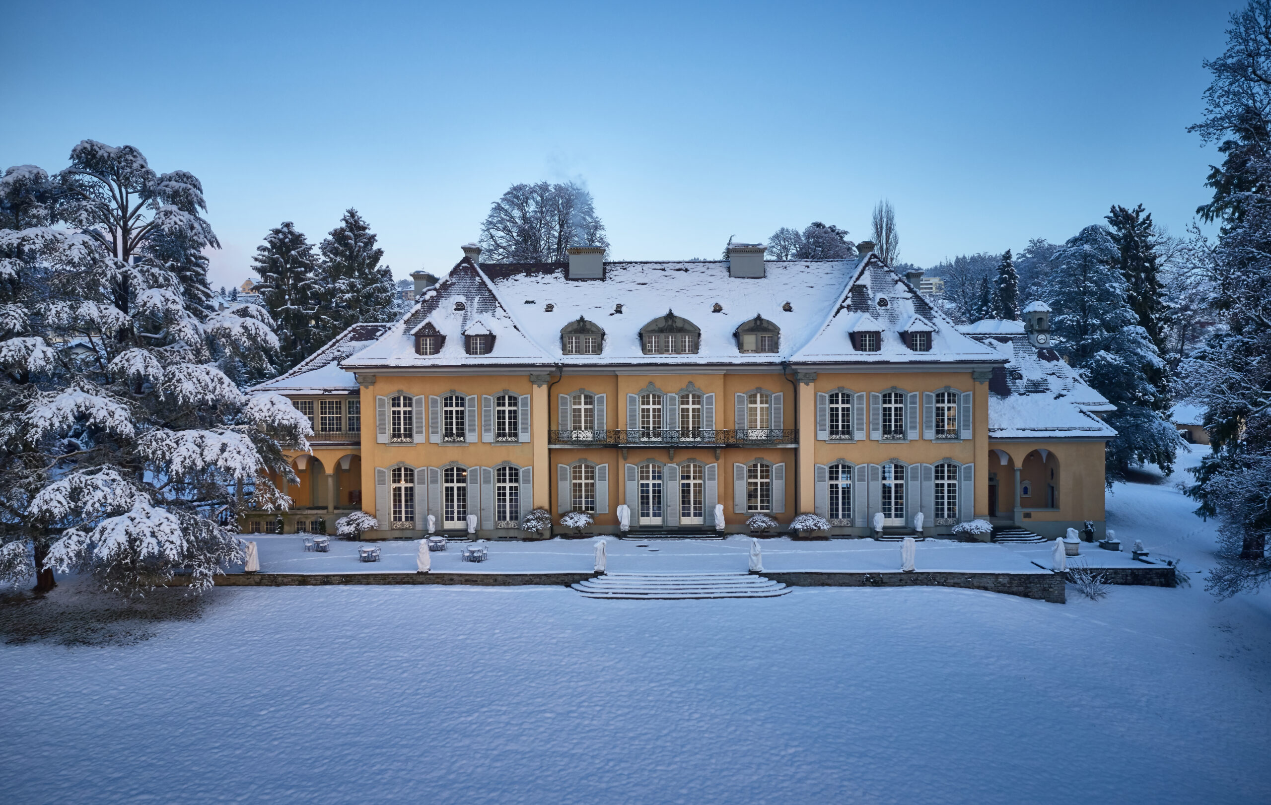 Hochzeitslocation Luzern - St. Charles Hall Villa im Winter